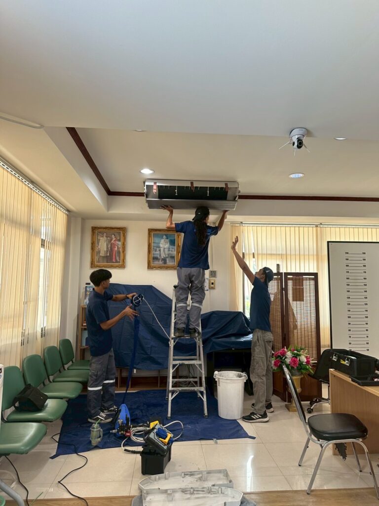 LINE_ALBUM_งานล้างพุทธมณฑล_250523_47