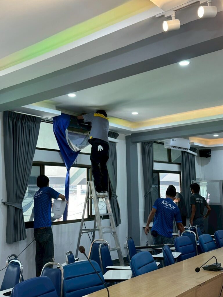 LINE_ALBUM_งานล้างพุทธมณฑล_250523_6